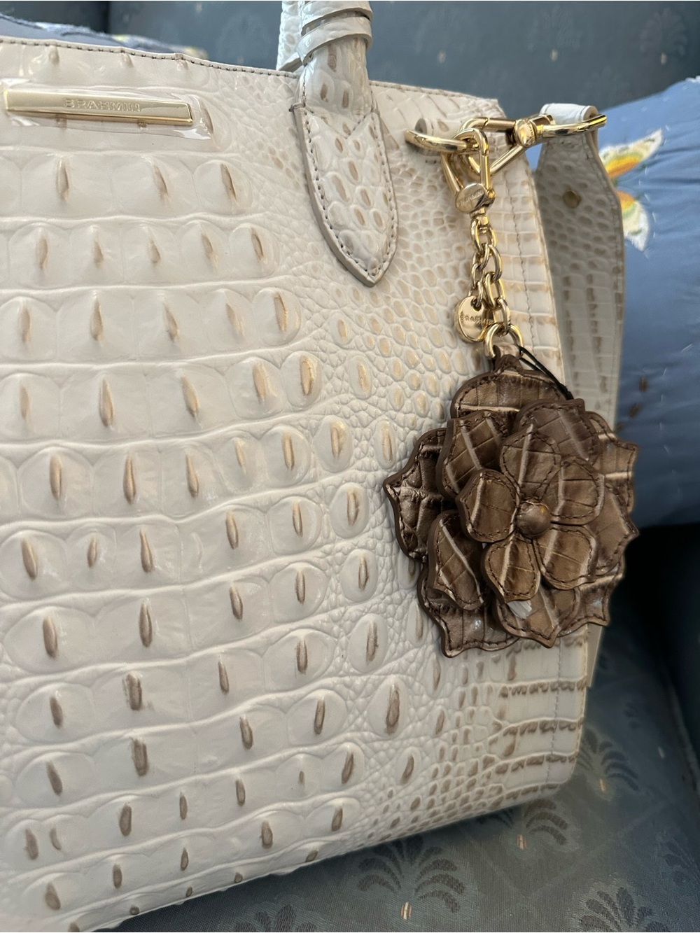 Great Price ! Brahmin Alabaster Magnolia Keychain / Purse Charm